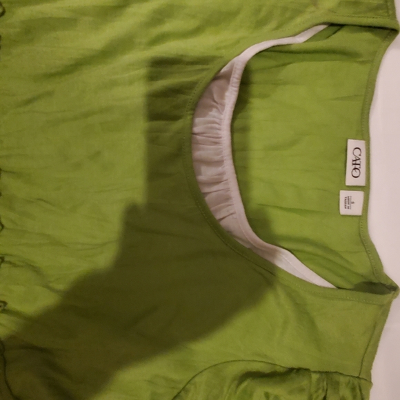 Cameo Vibrant Green Top - Picture 3 of 4